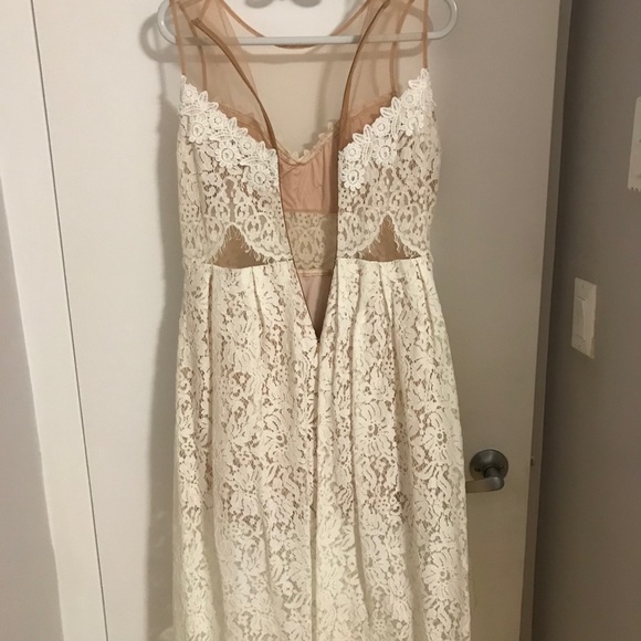 White dress size M from HONEY boutique. - Picture 3 of 13